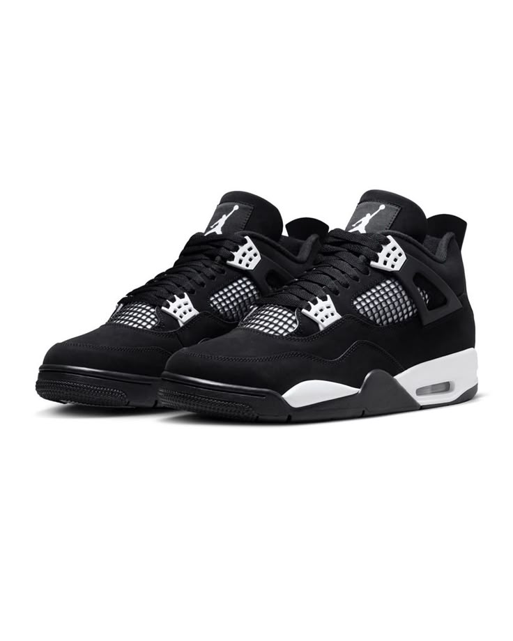 Air Jordan 4's White Thunder